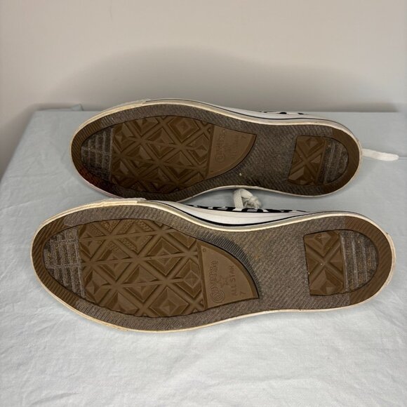 CONVERSE All Star Animal Print Low Top Womens 9 Mens 7 Lace Up - Picture 2 of 8